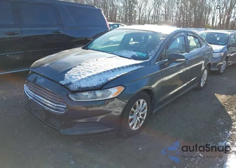 2016 Ford Fusion S z USA, uszkodzony, nr VIN 1FA6P0G73G5109340